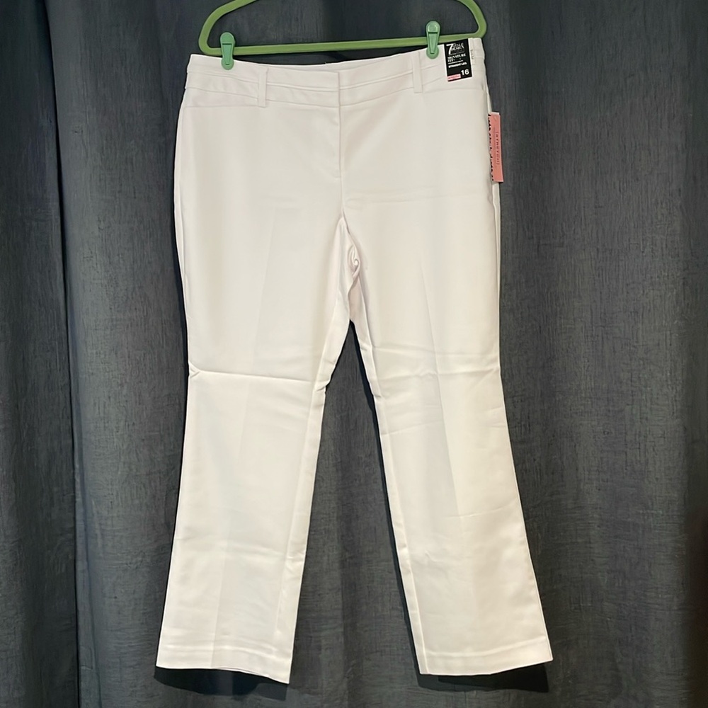 New York & Company White Straight Leg Pants